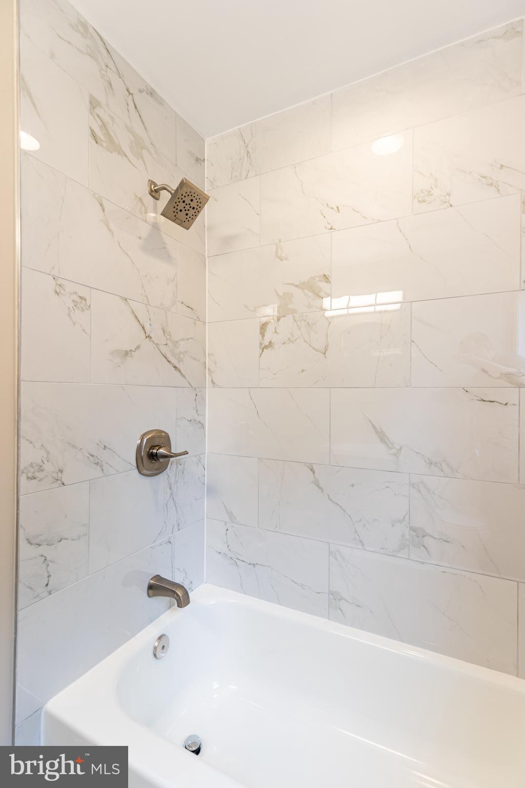 WINDSOR HILLS - Residential