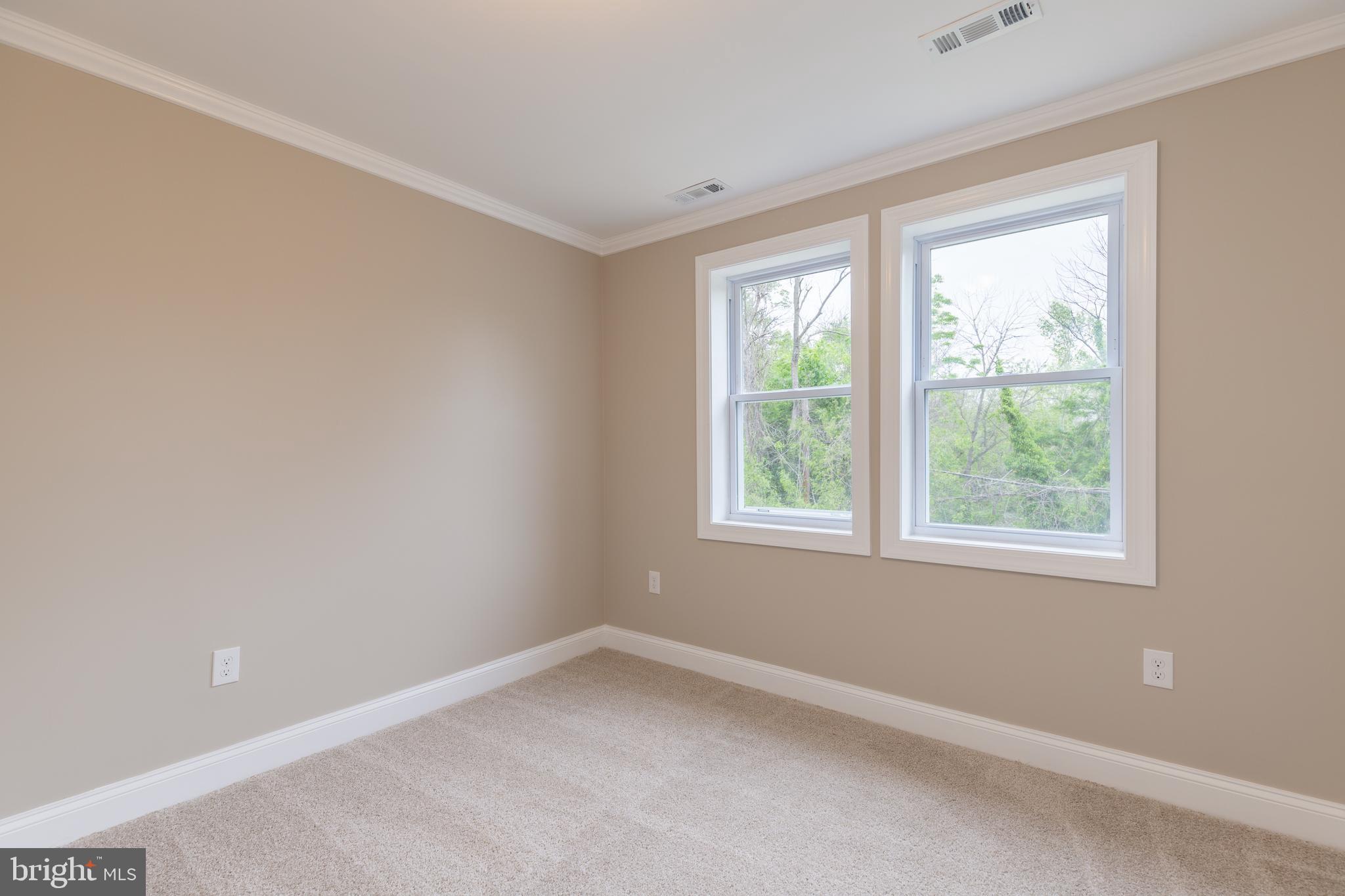 WINDSOR HILLS - Residential