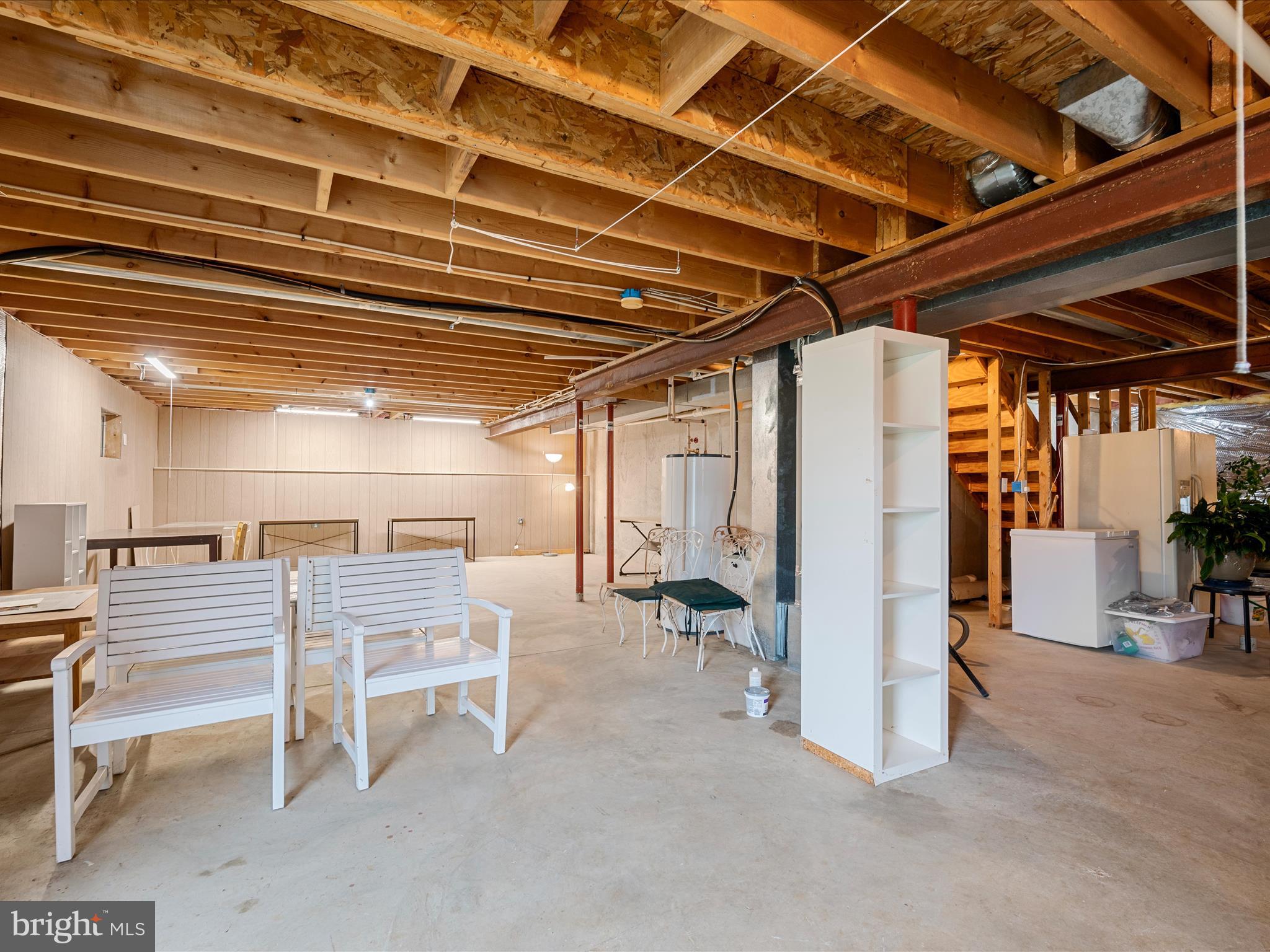 LOCUST HILL - Residential