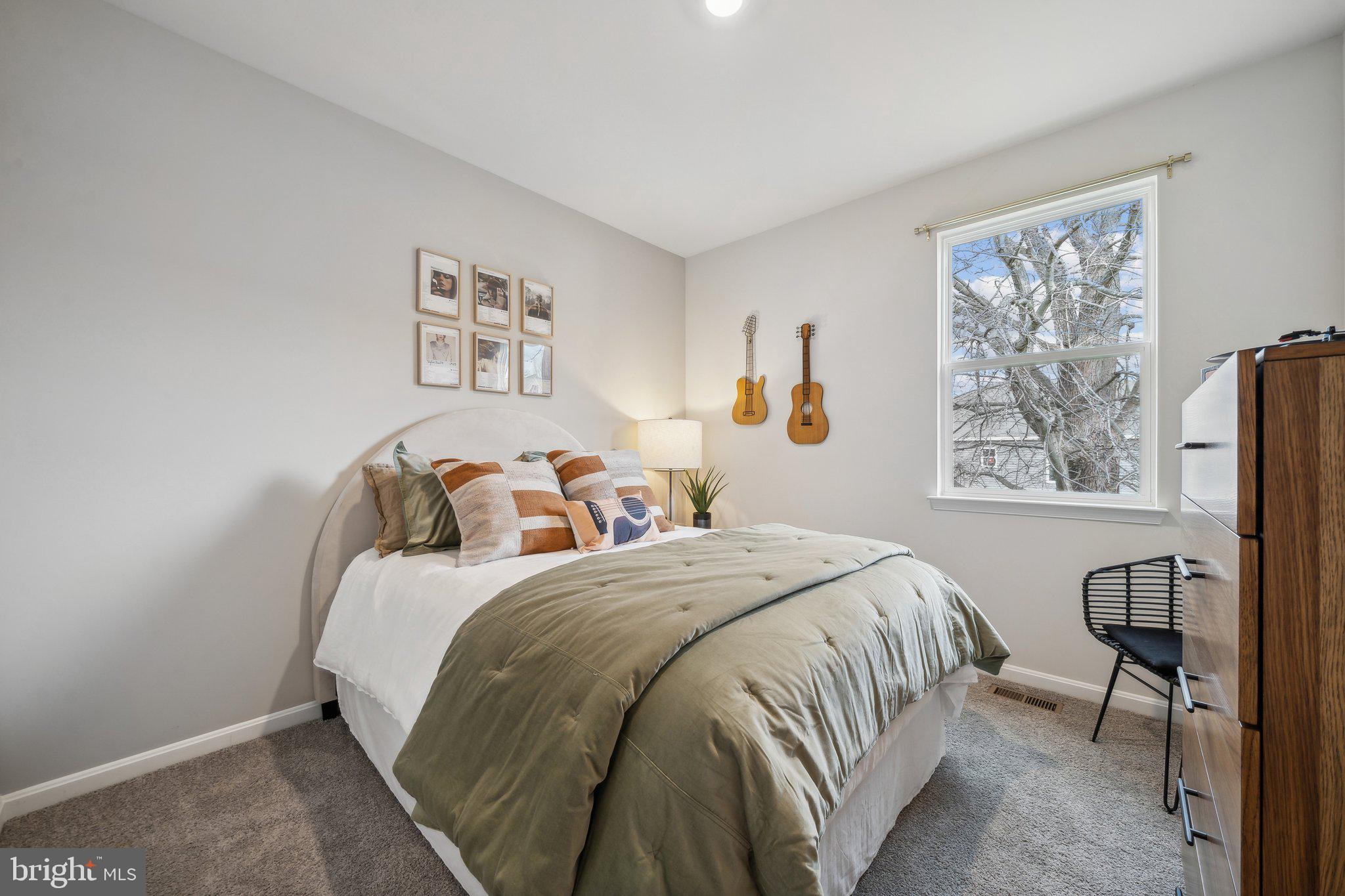 WILLOW LAKE - Residential