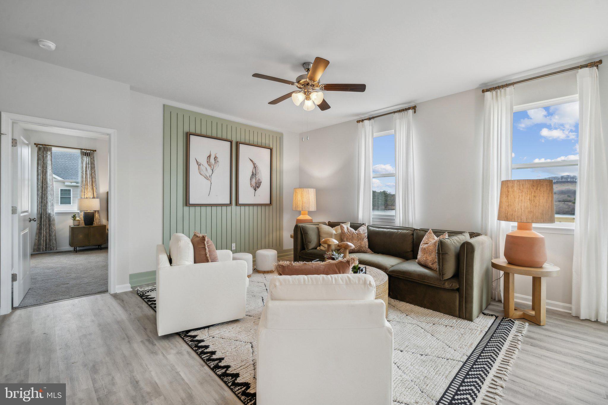 WILLOW LAKE - Residential