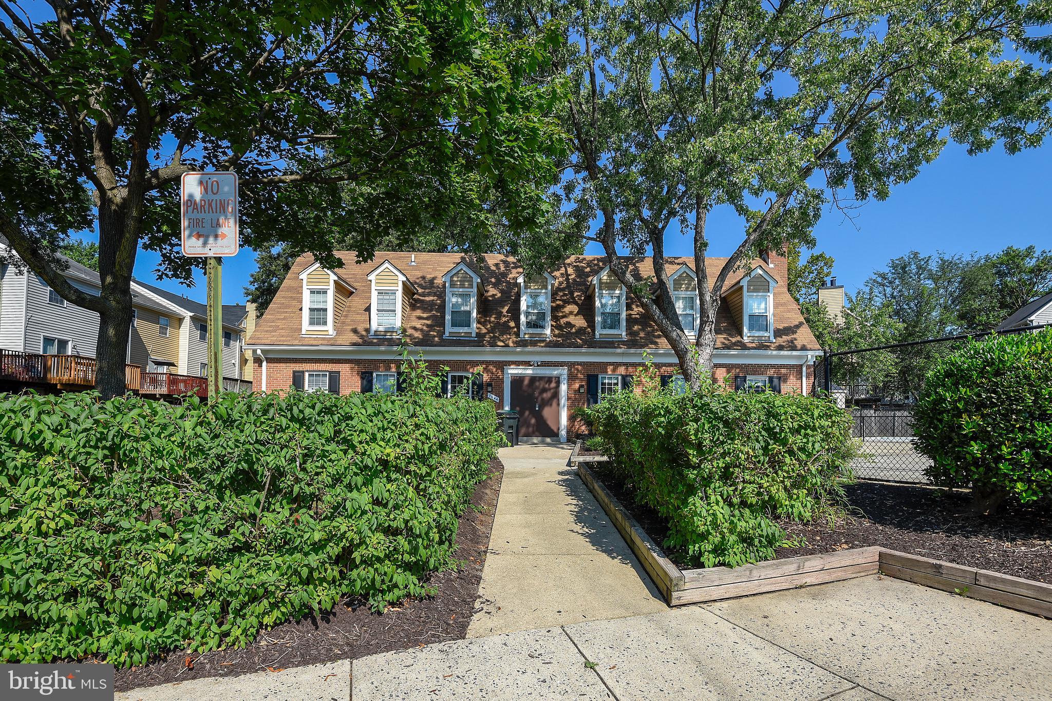 ARBORY CONDO PHASE SIX-R - Residential Lease