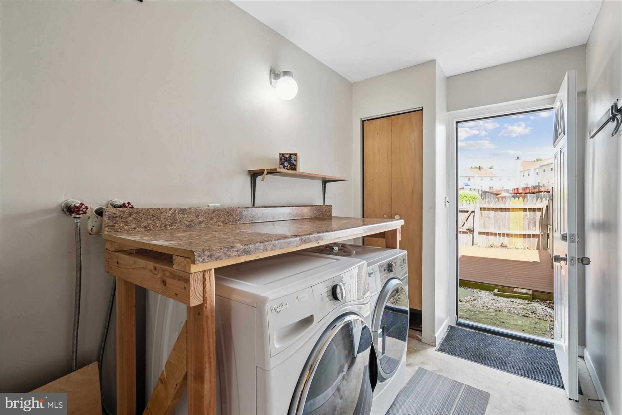 ARBORY CONDO PHASE SIX-R - Residential Lease