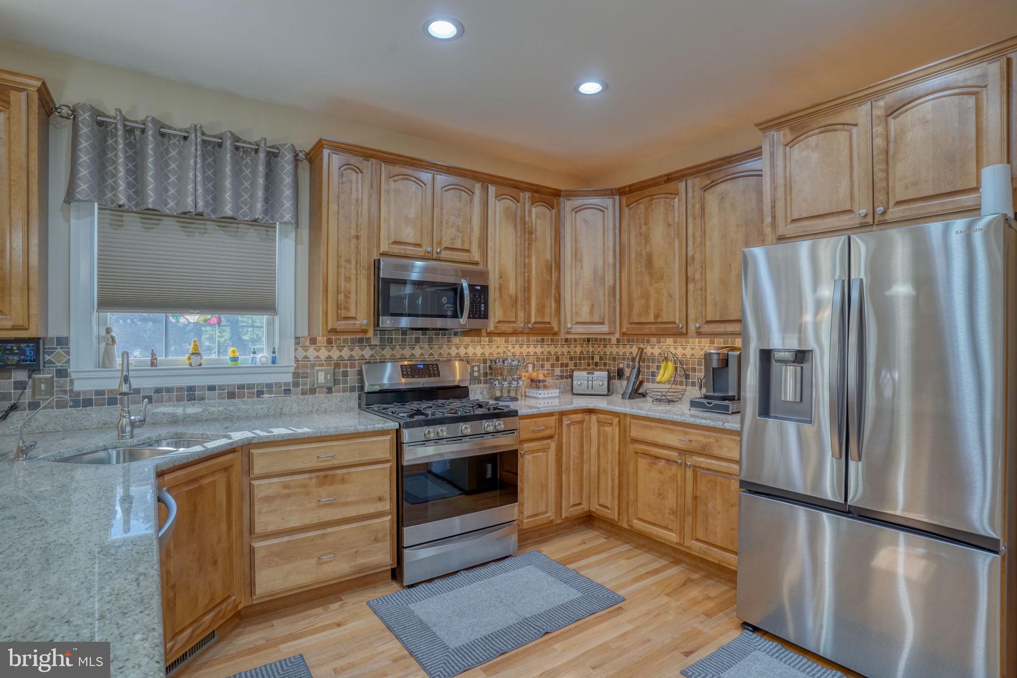 ROCKLAND HILLS - Residential