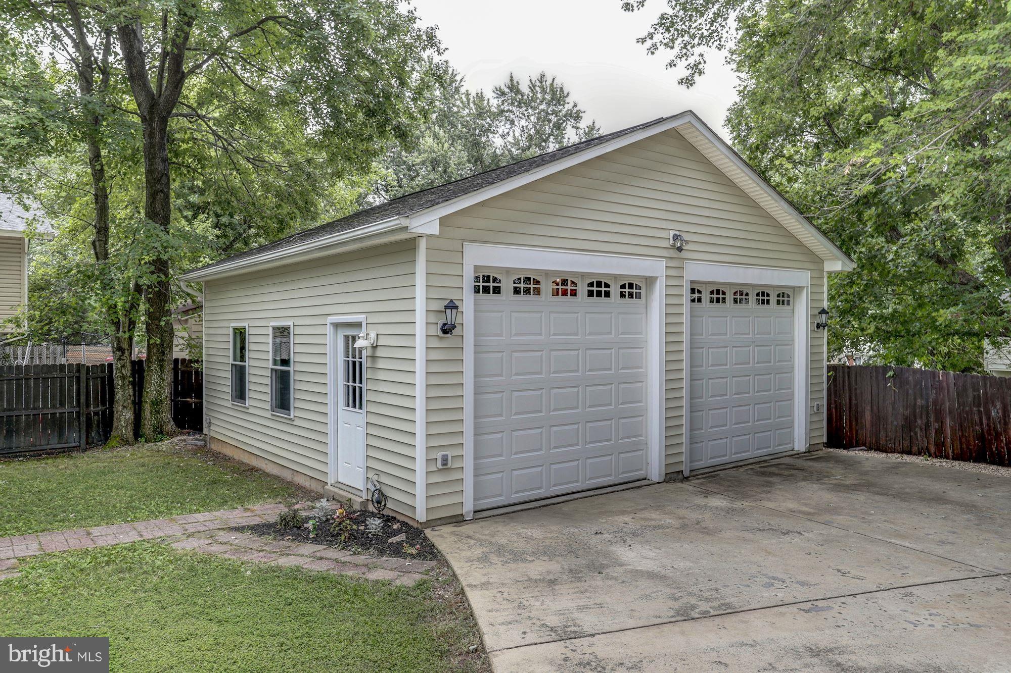 DALE CITY - Residential