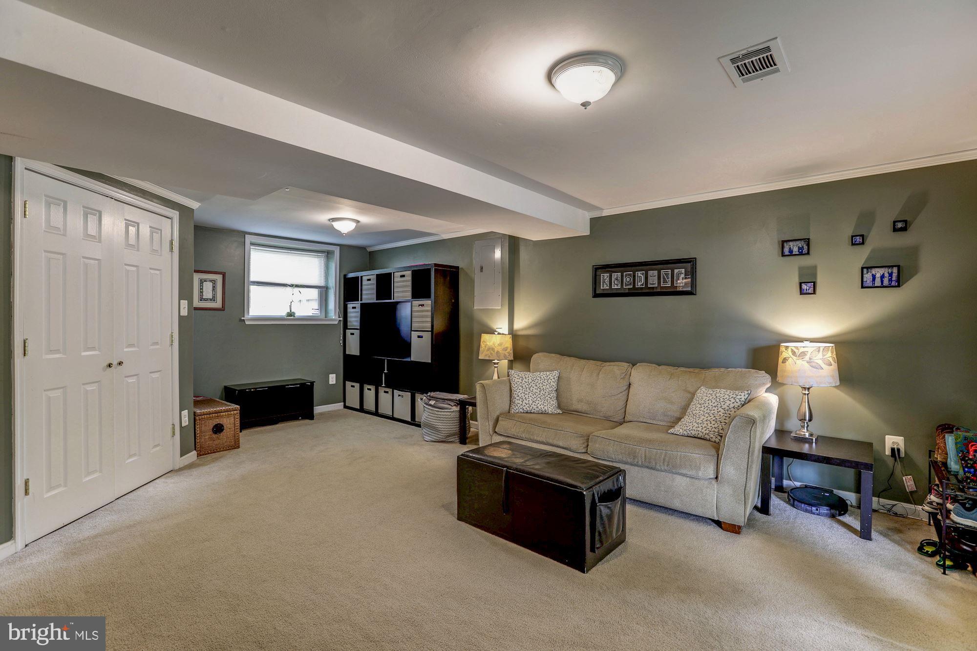 DALE CITY - Residential