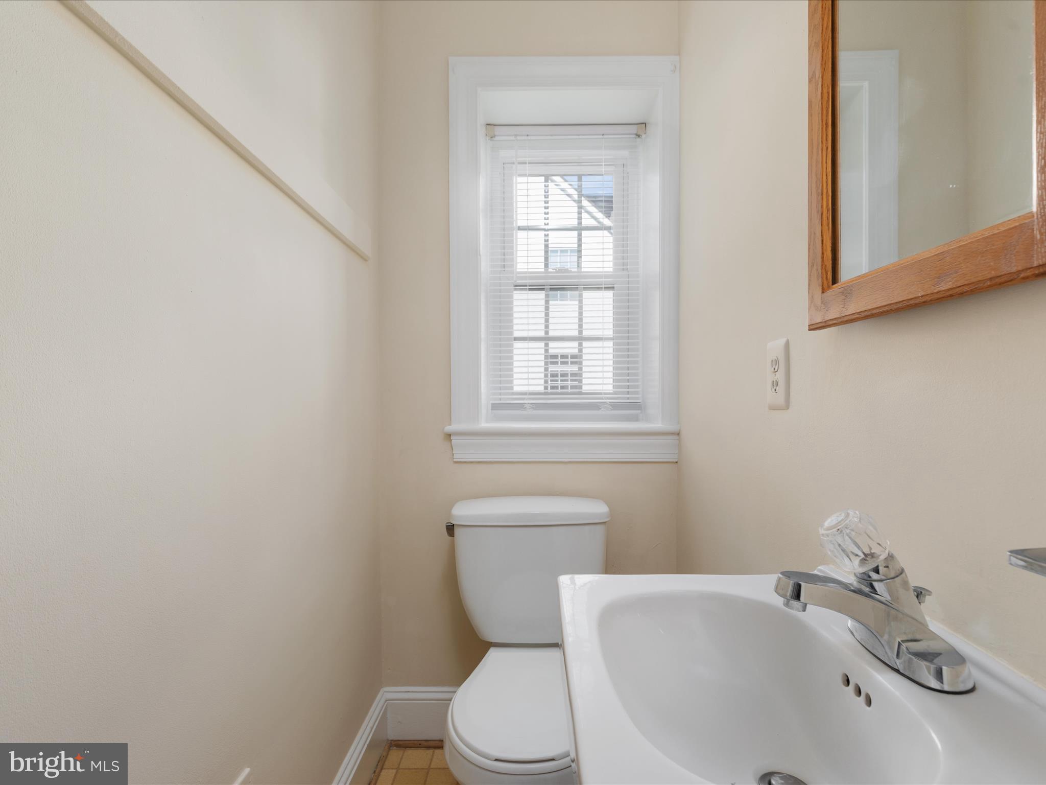 RIDGEVIEW - Residential Lease