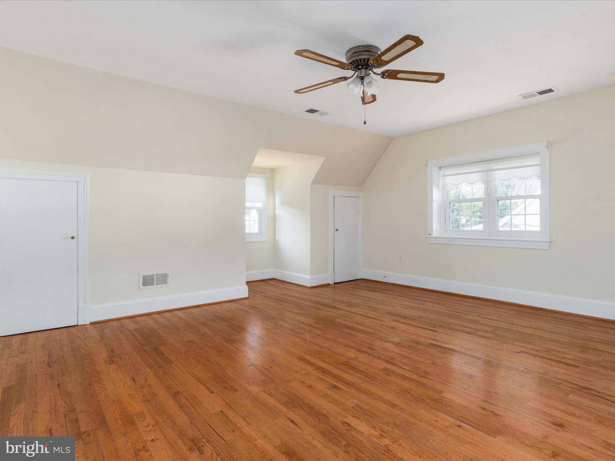 RIDGEVIEW - Residential Lease