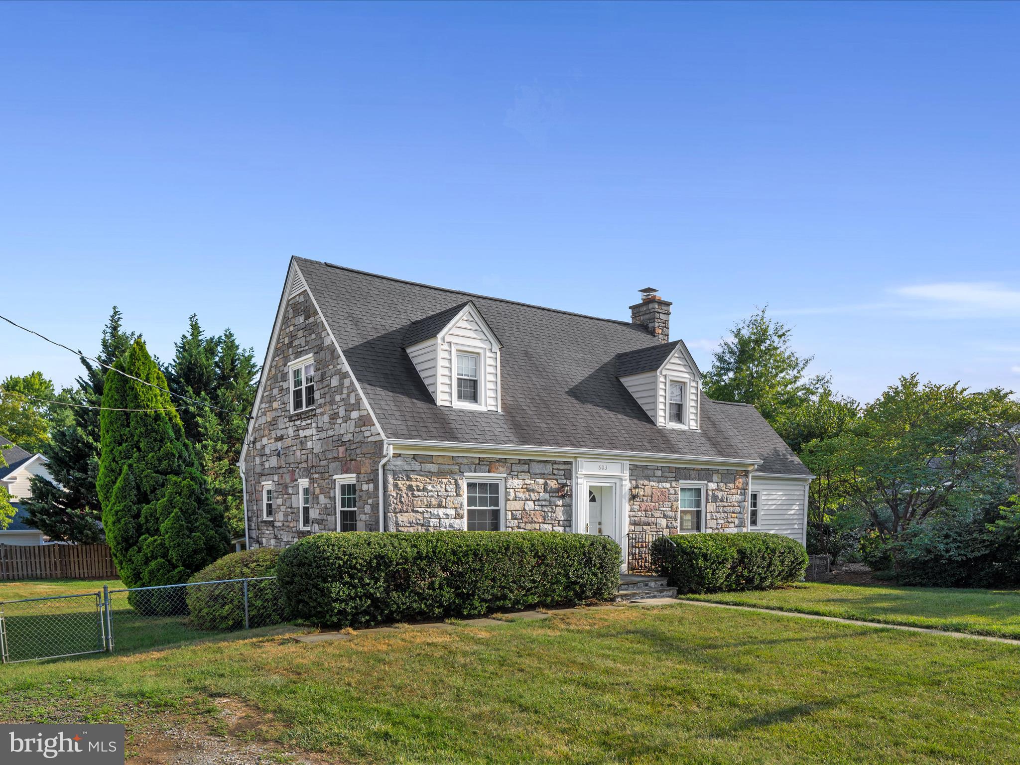 RIDGEVIEW - Residential Lease