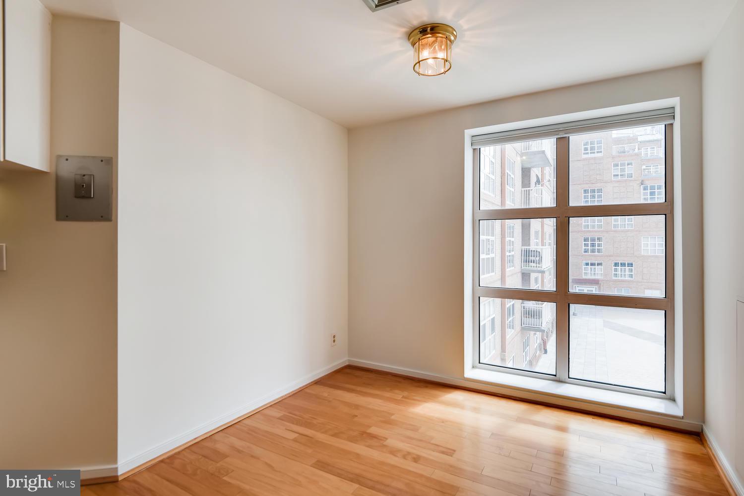 HARBOR EAST - Residential