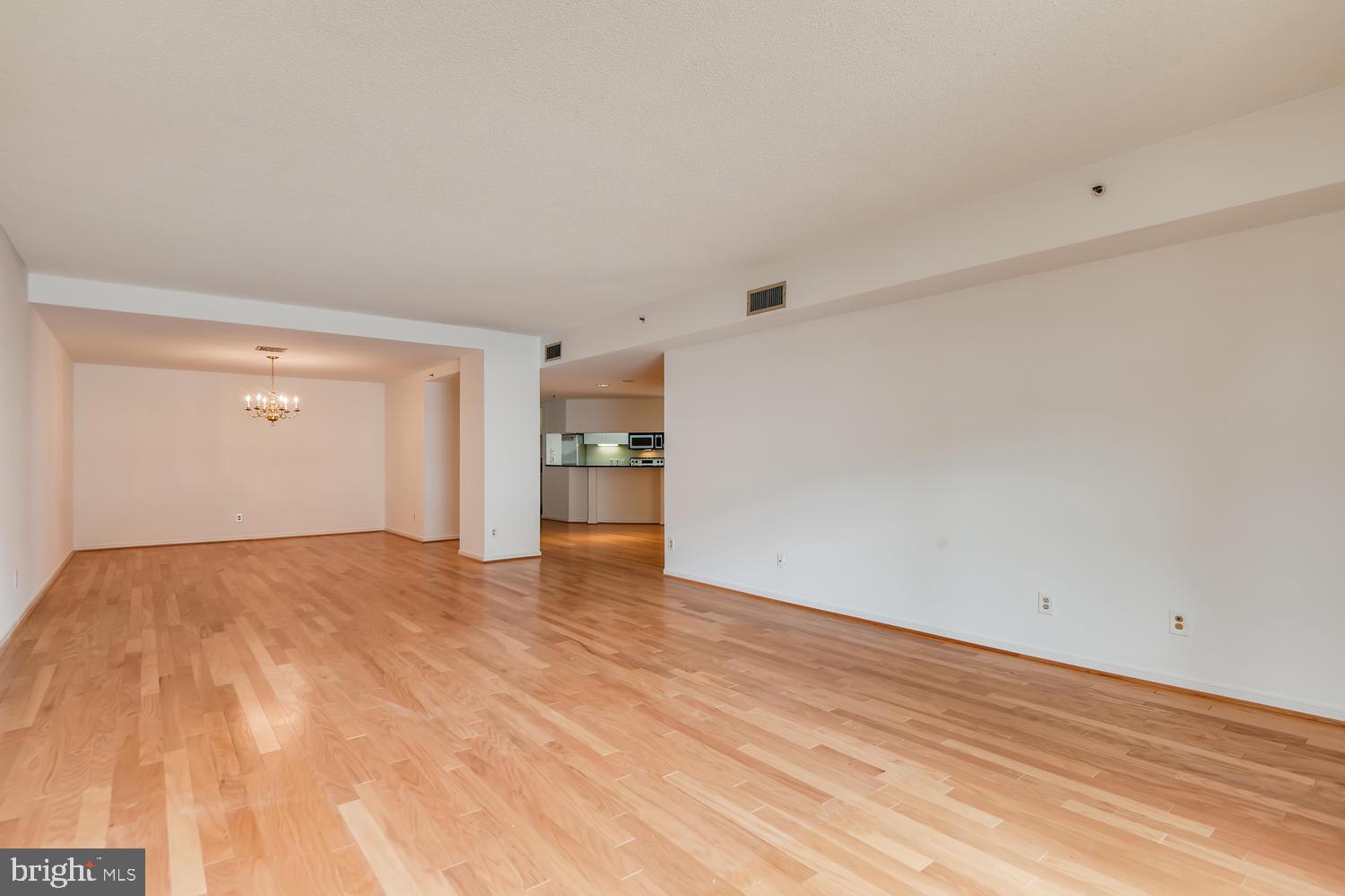 HARBOR EAST - Residential