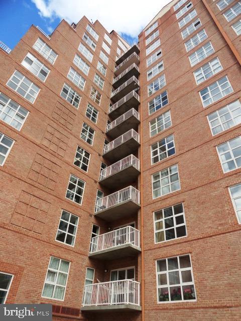 HARBOR EAST - Residential