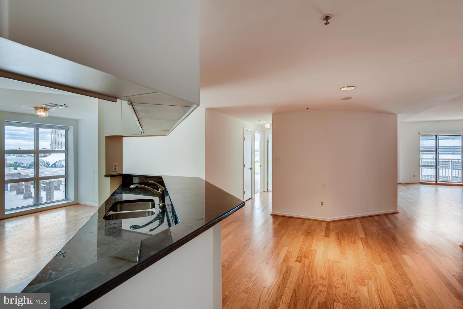 HARBOR EAST - Residential