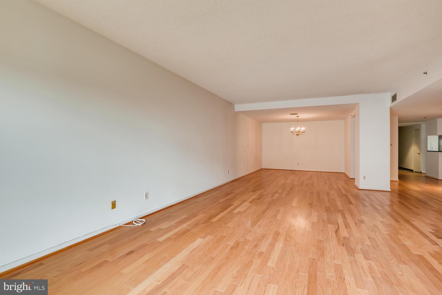 HARBOR EAST - Residential