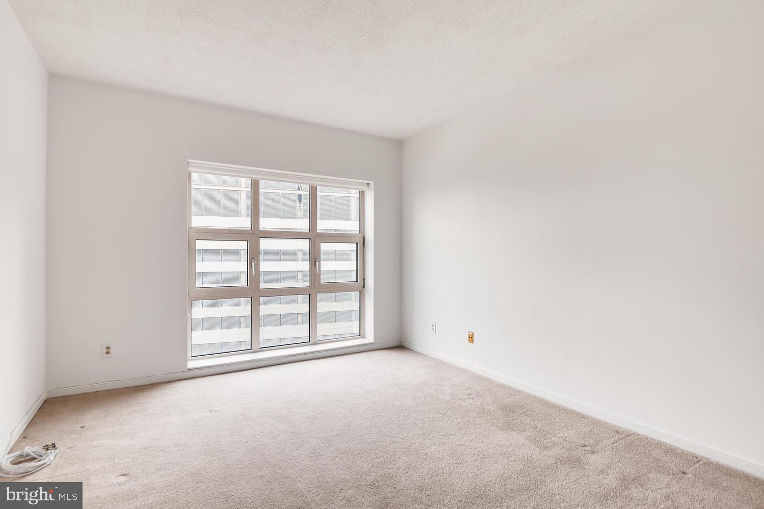 HARBOR EAST - Residential