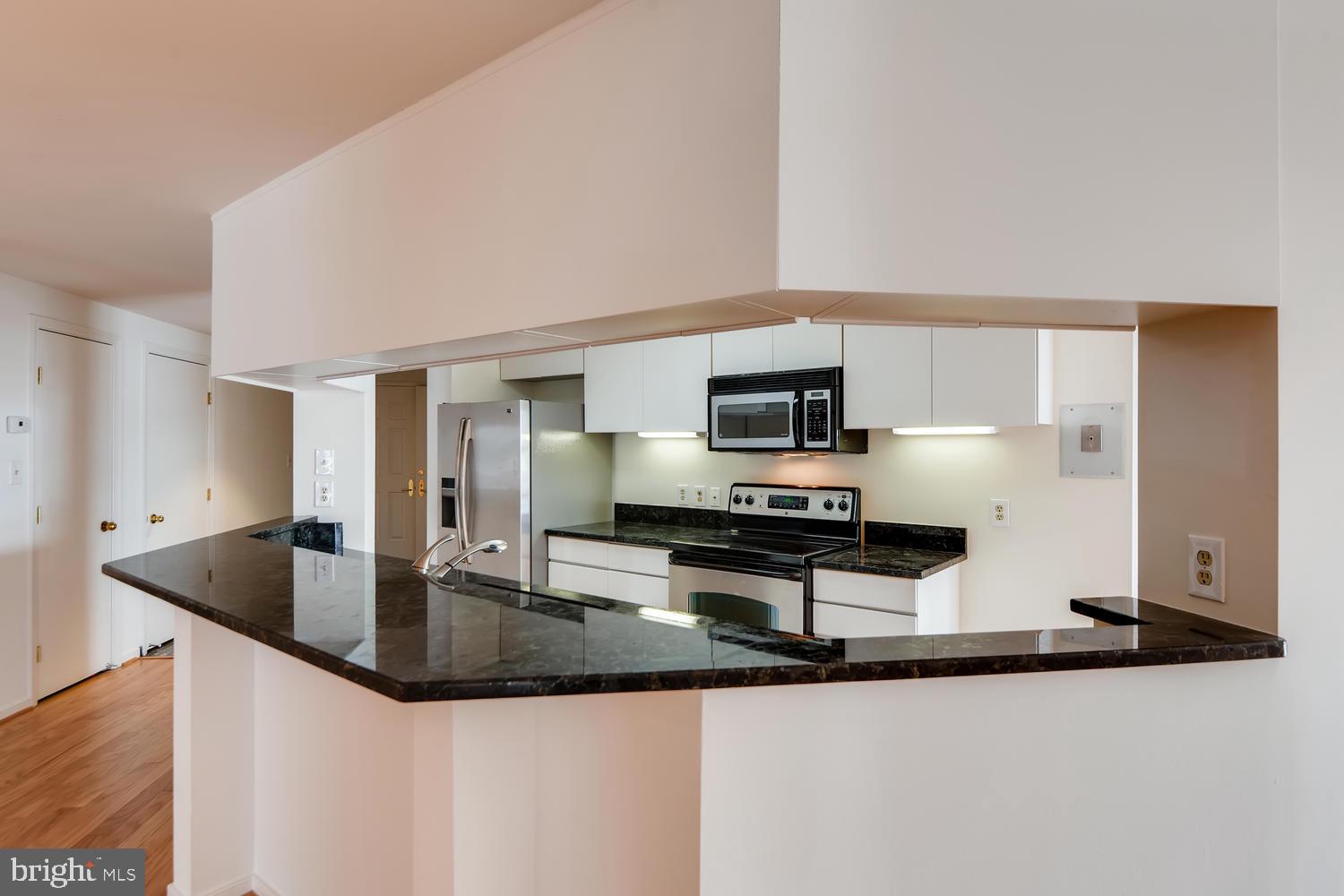 HARBOR EAST - Residential