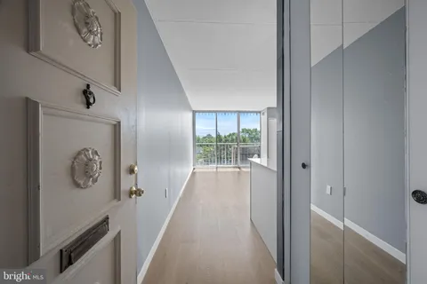 MLS: NJCD2093872