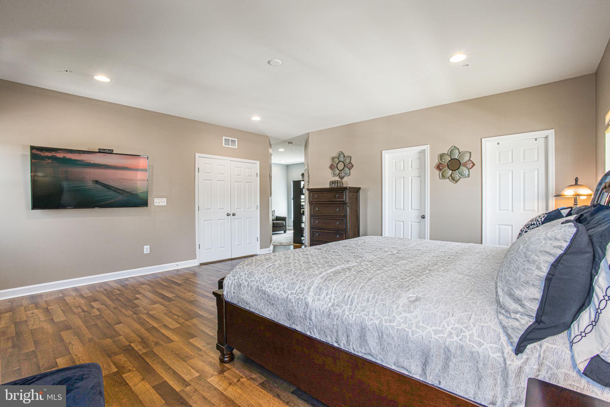 THE VINEYARDS - Residential