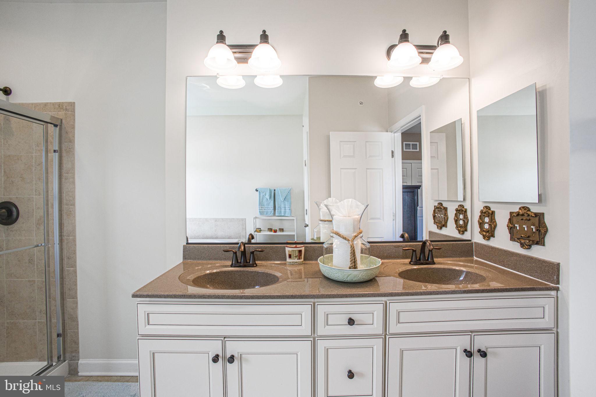 THE VINEYARDS - Residential