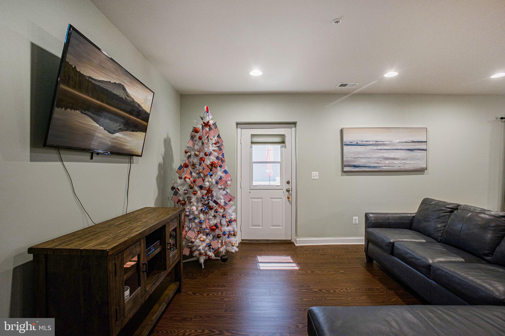 THE VINEYARDS - Residential