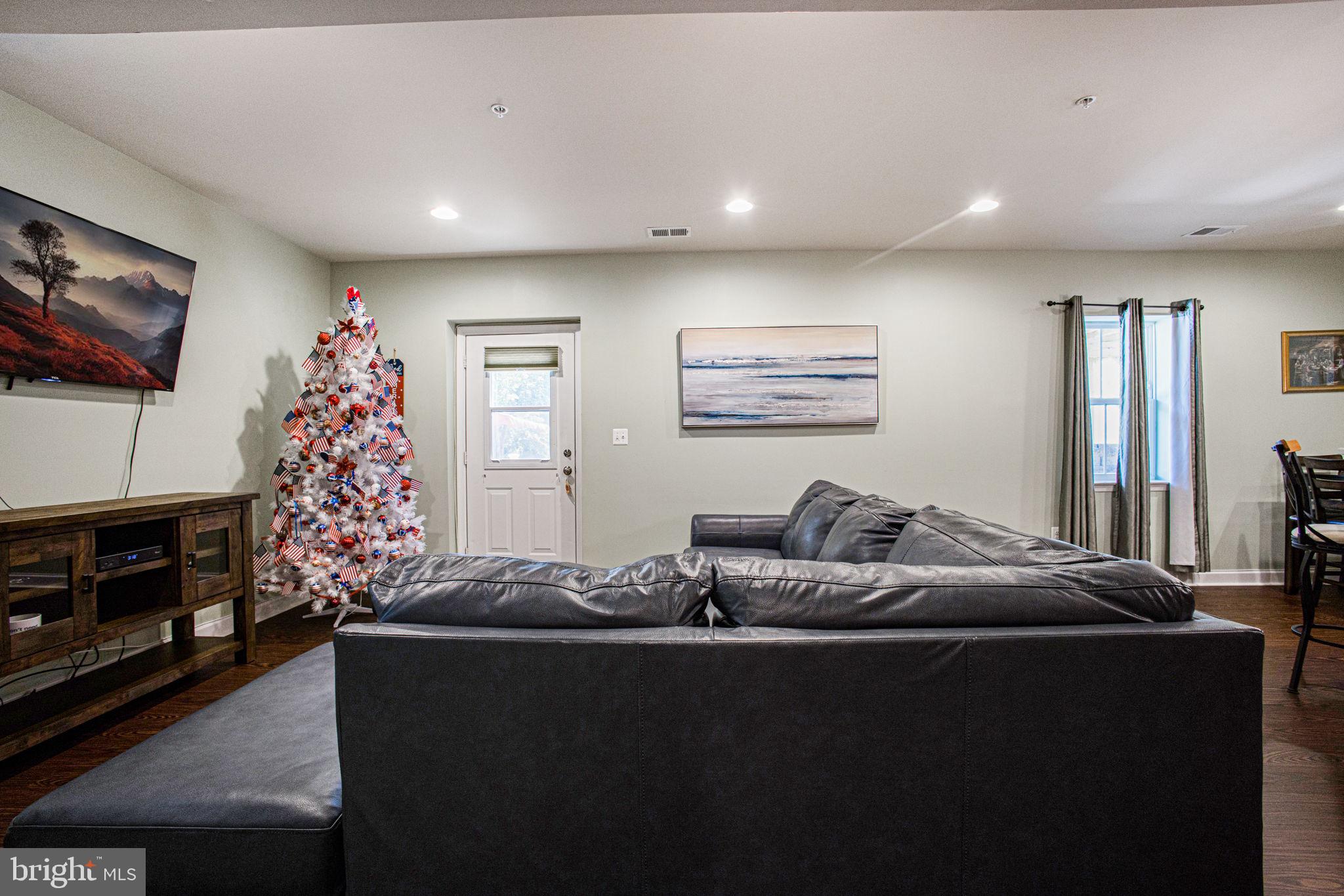 THE VINEYARDS - Residential