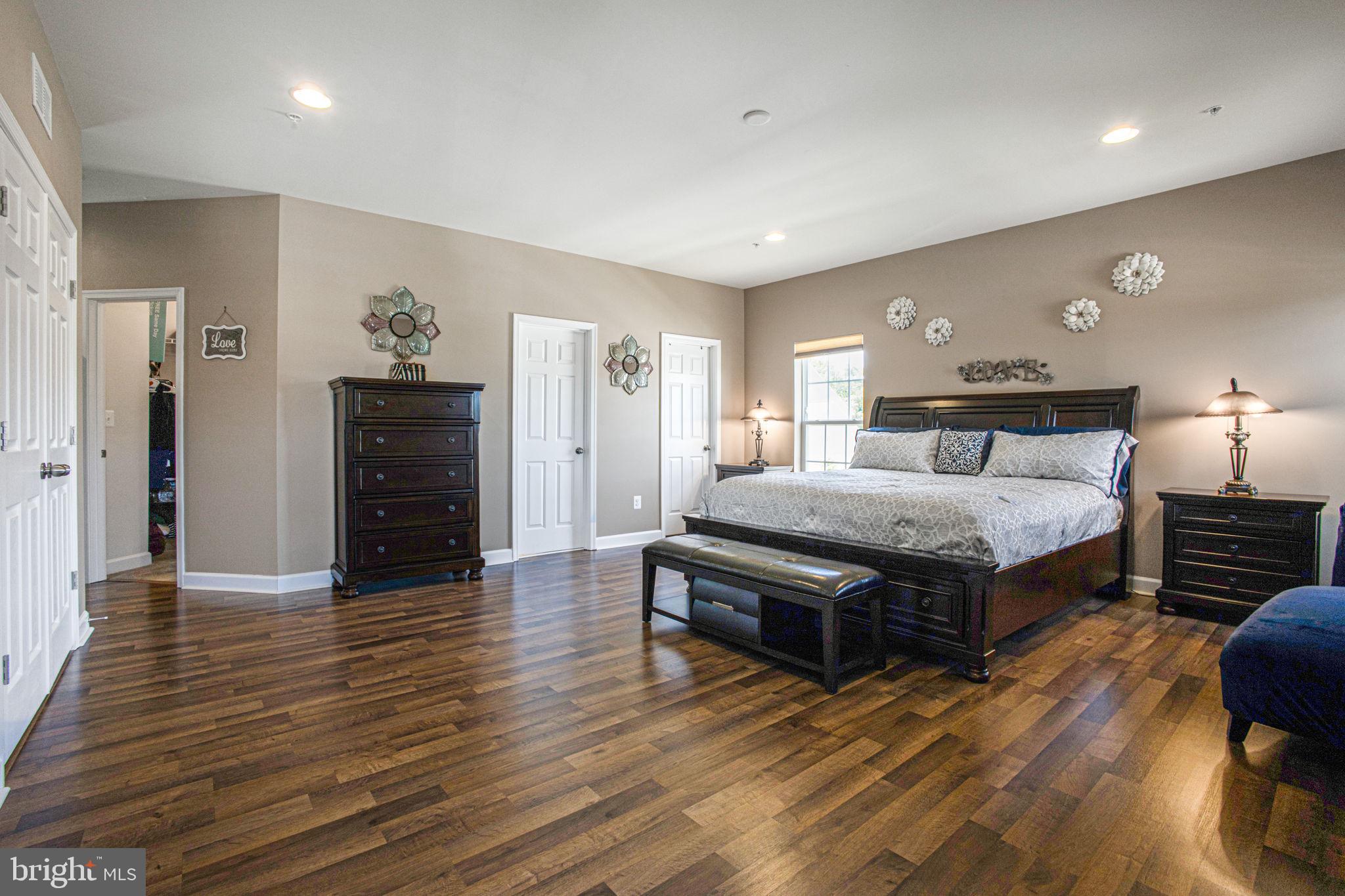 THE VINEYARDS - Residential