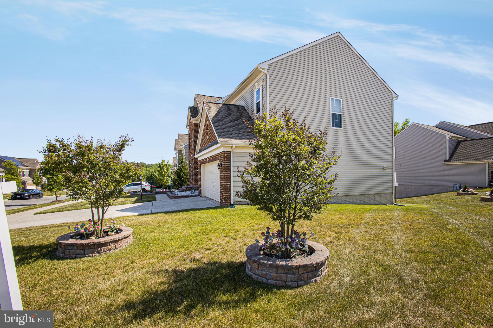 THE VINEYARDS - Residential