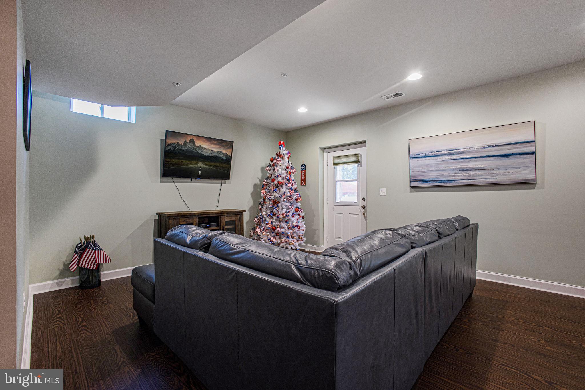 THE VINEYARDS - Residential