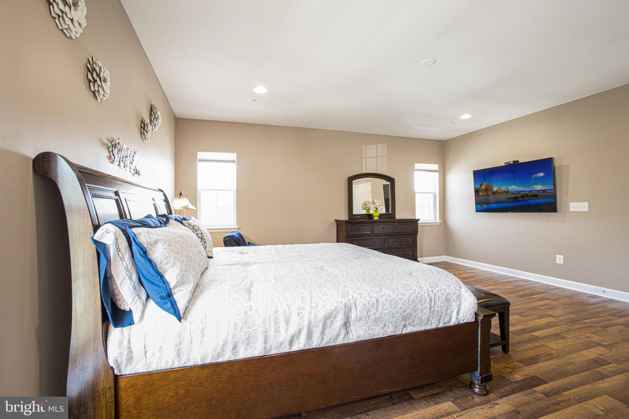 THE VINEYARDS - Residential