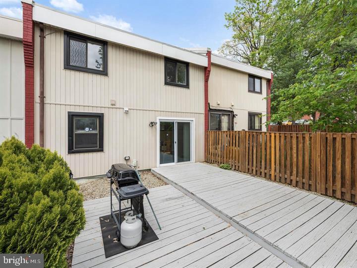 LANHAM - Residential Lease