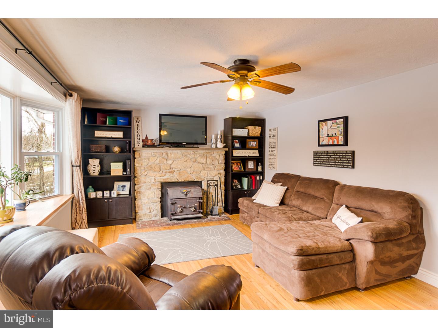 LOCUST KNOLLS - Residential