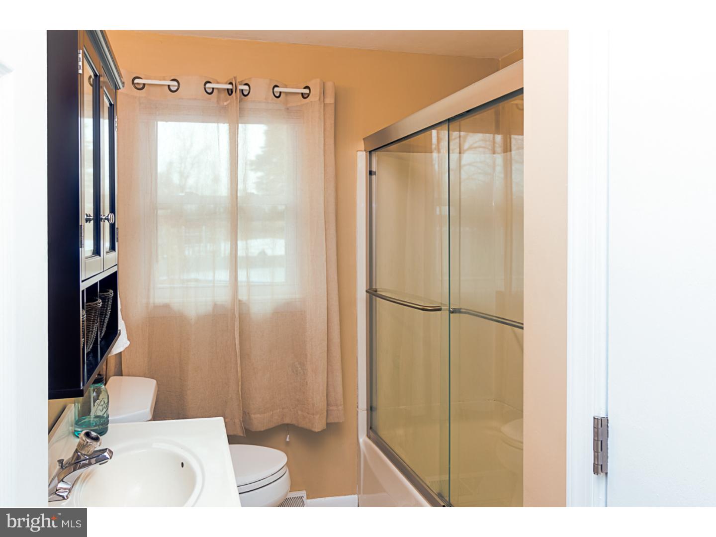 LOCUST KNOLLS - Residential