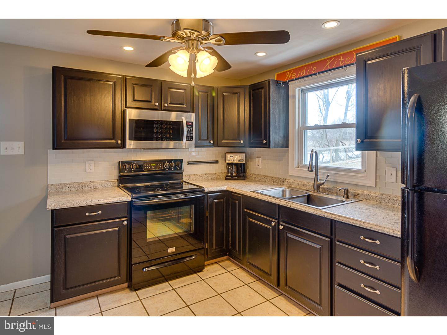 LOCUST KNOLLS - Residential