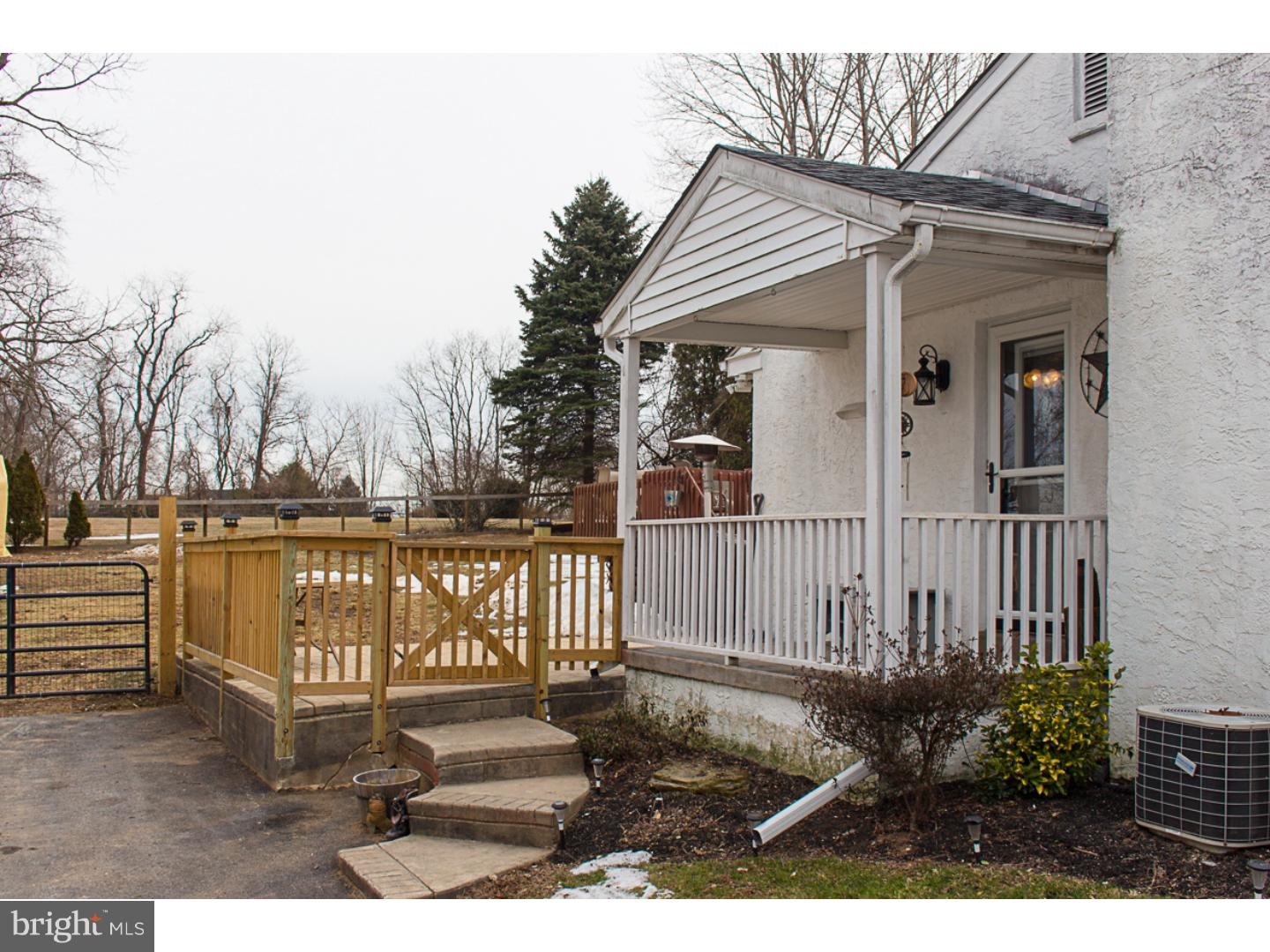 LOCUST KNOLLS - Residential