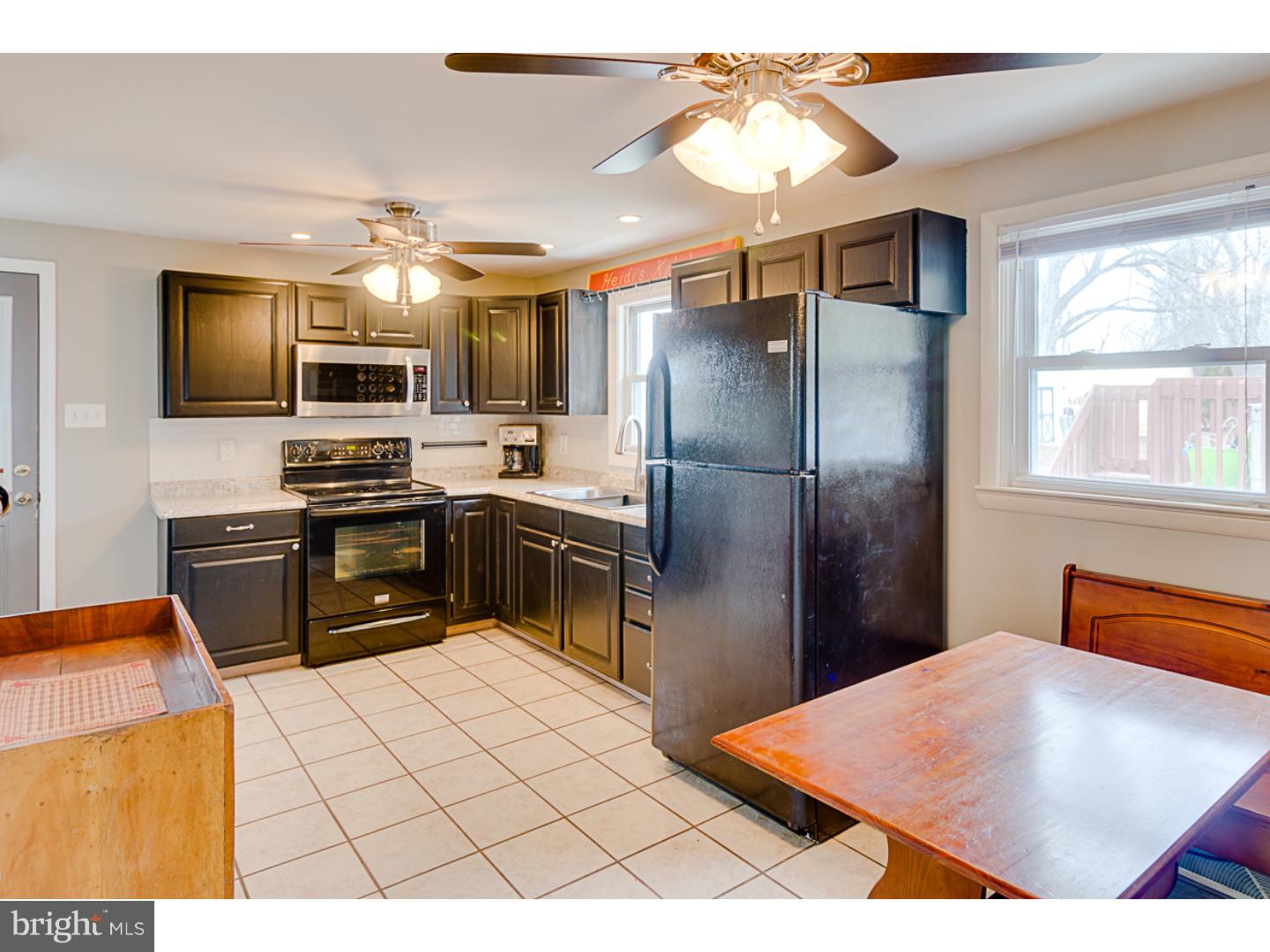 LOCUST KNOLLS - Residential