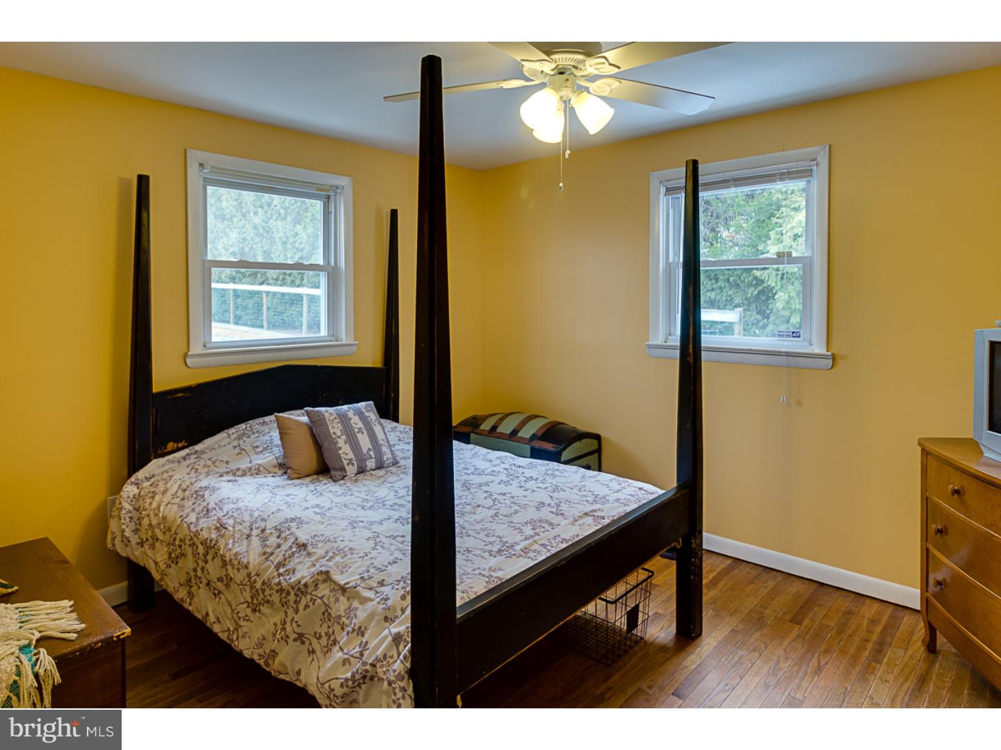 LOCUST KNOLLS - Residential