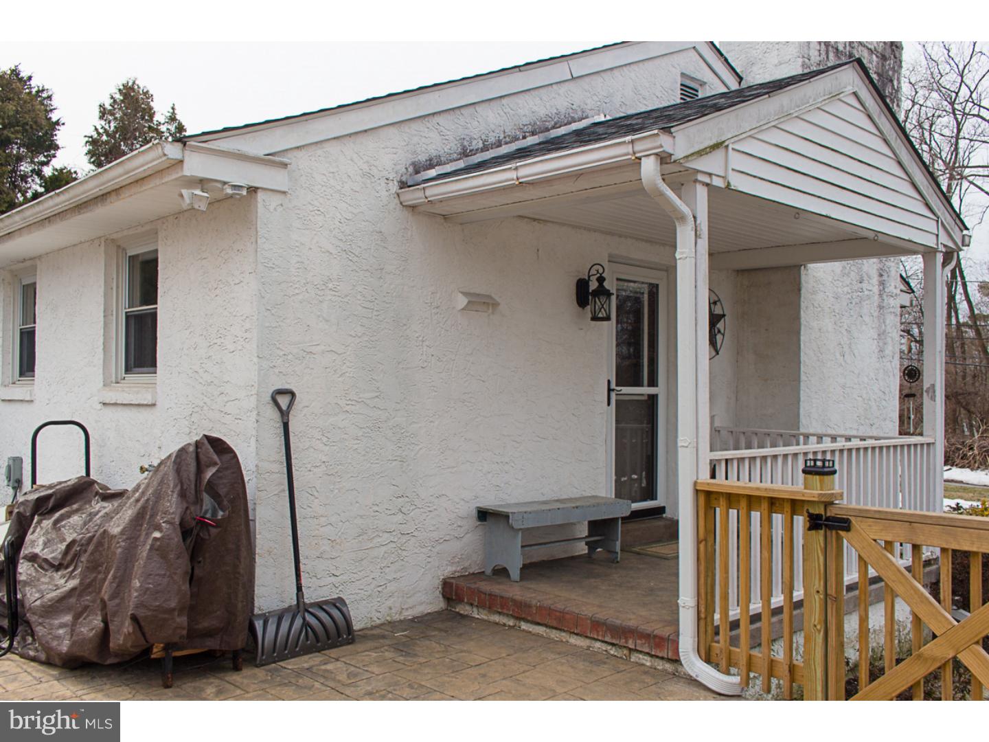 LOCUST KNOLLS - Residential