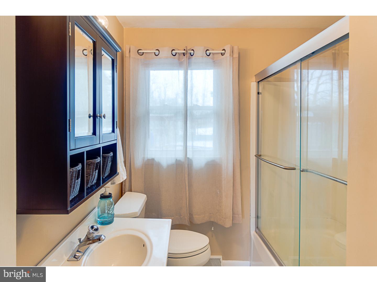 LOCUST KNOLLS - Residential