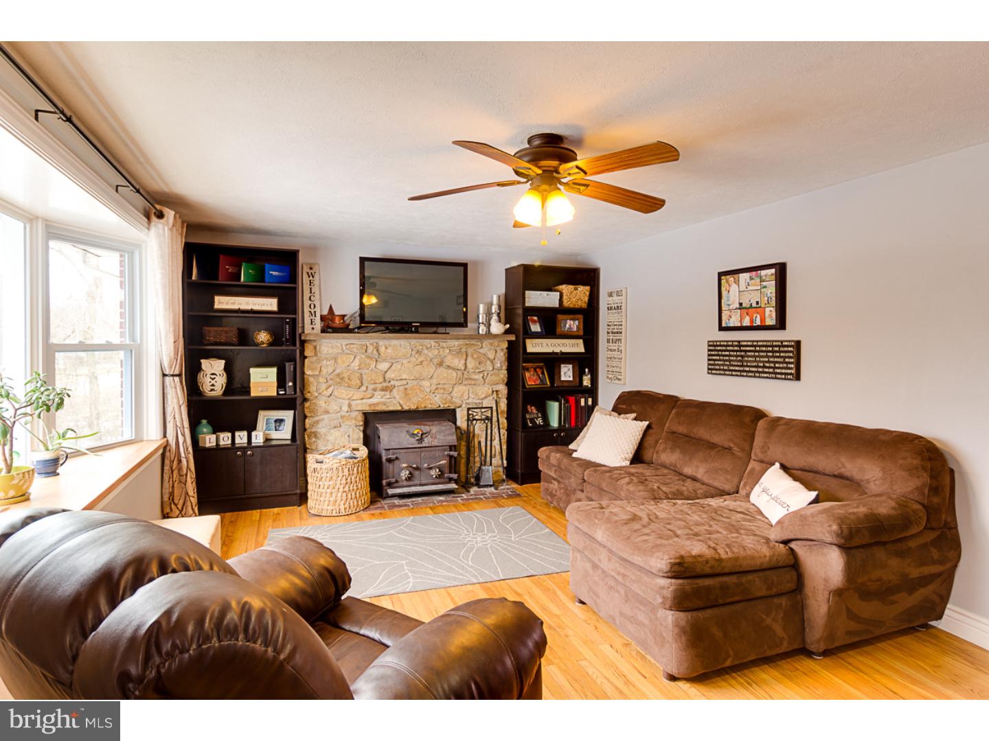 LOCUST KNOLLS - Residential