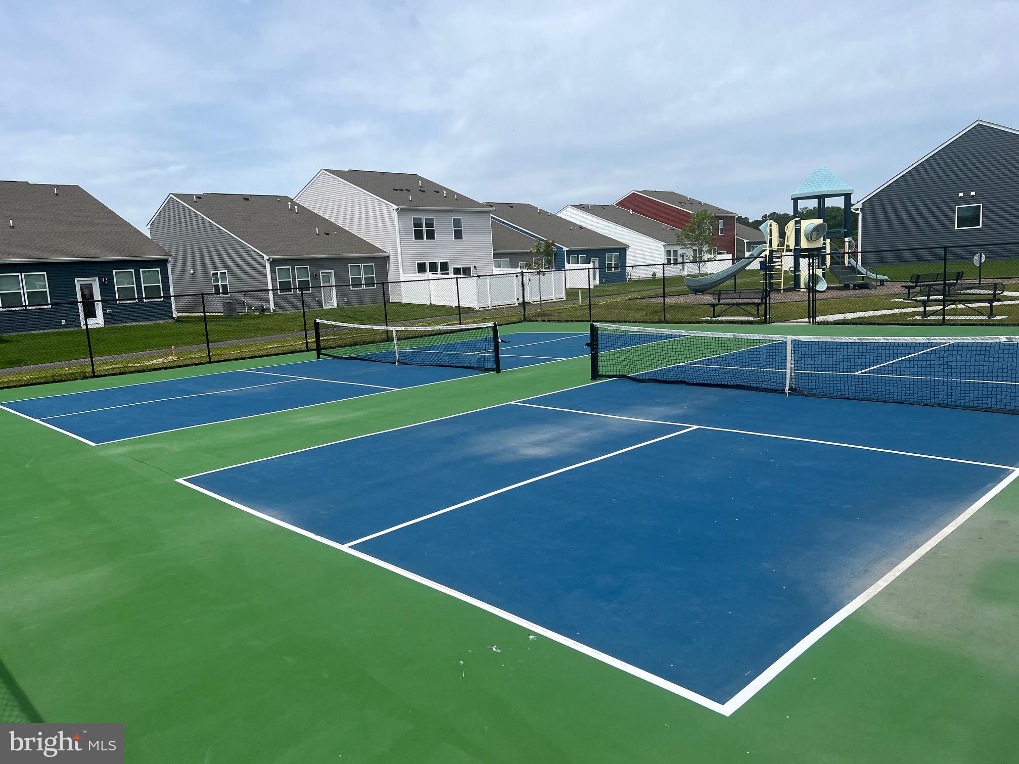 EGRET SHORES - Residential