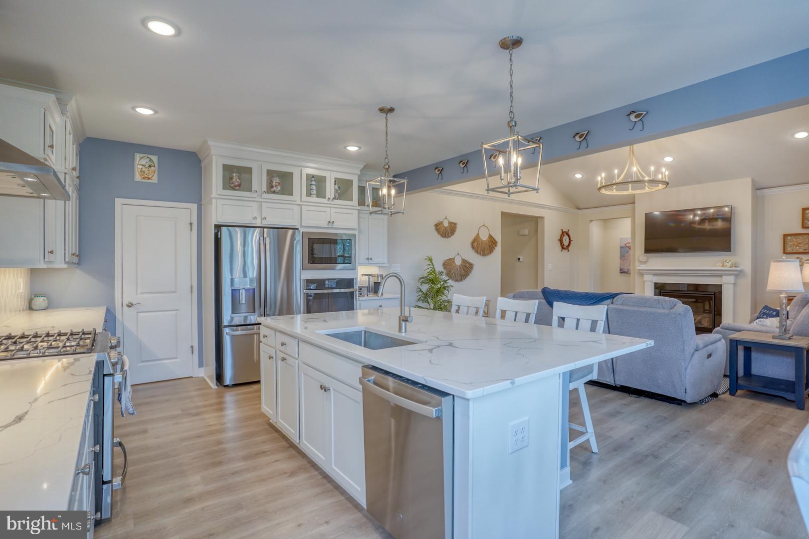 EGRET SHORES - Residential