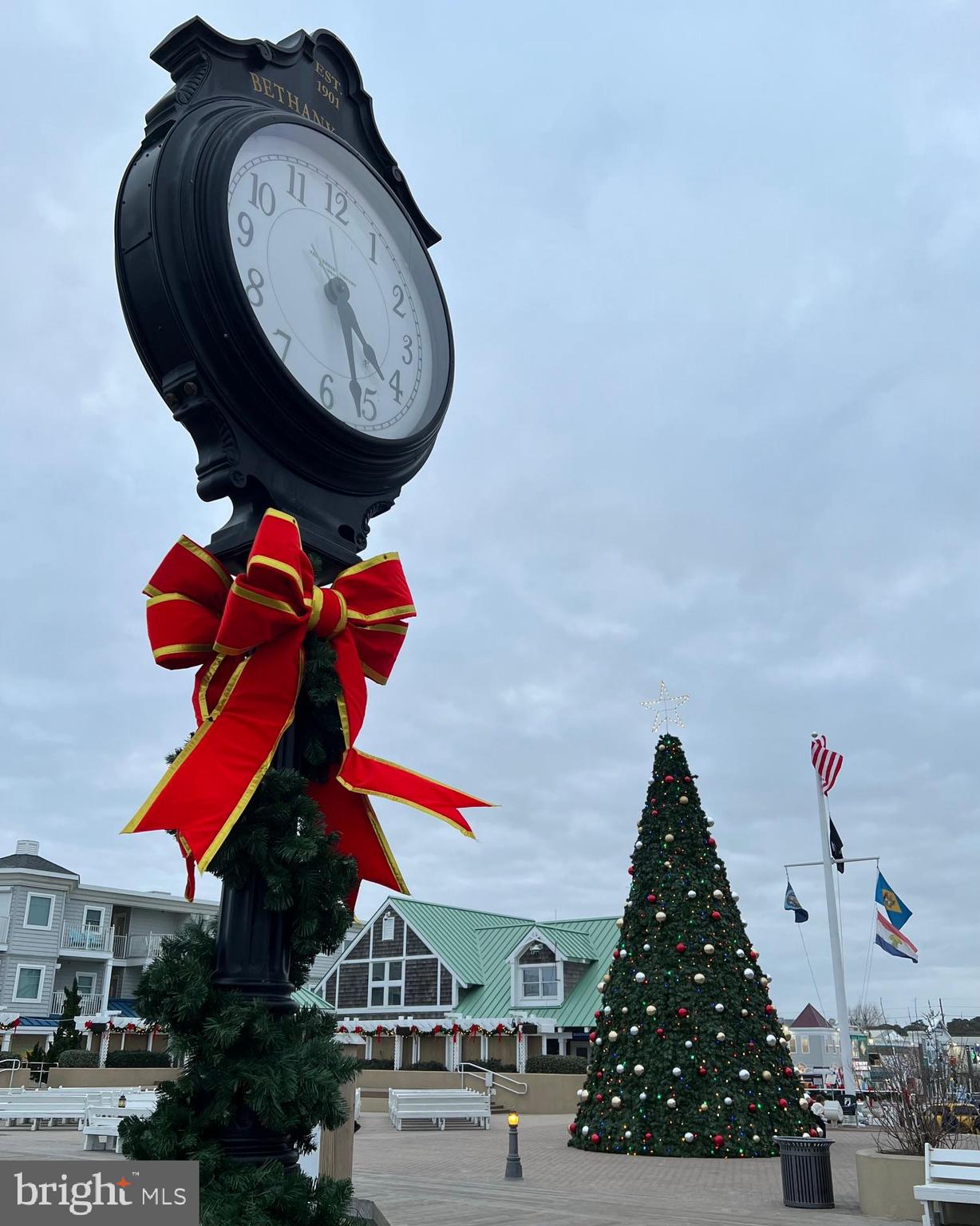 EGRET SHORES - Residential