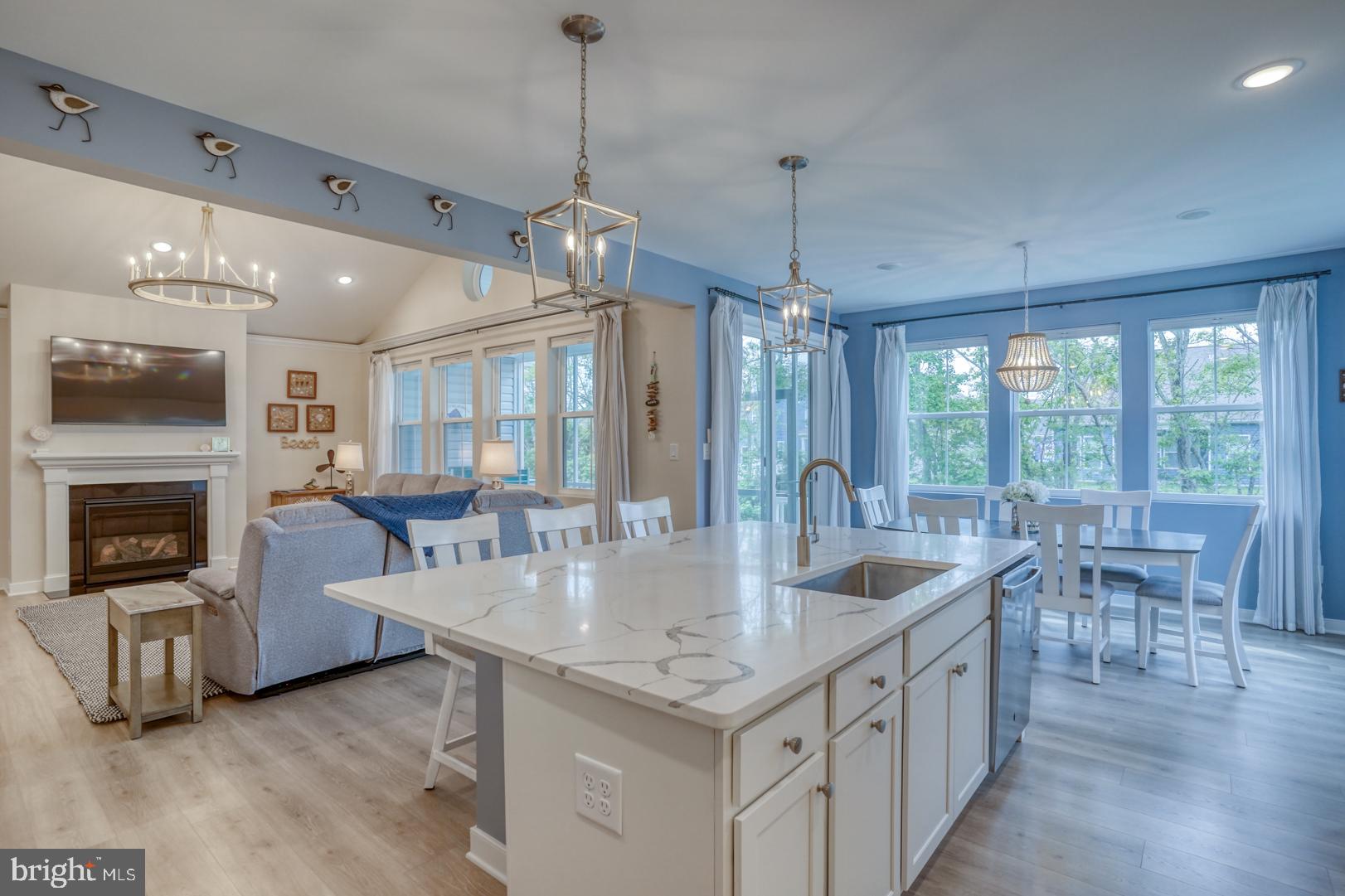 EGRET SHORES - Residential