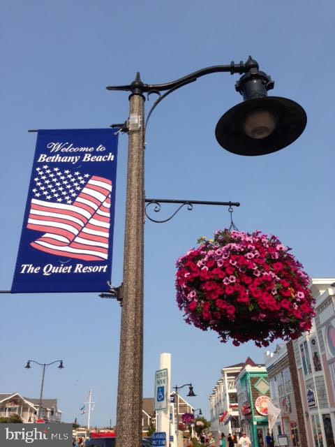 EGRET SHORES - Residential