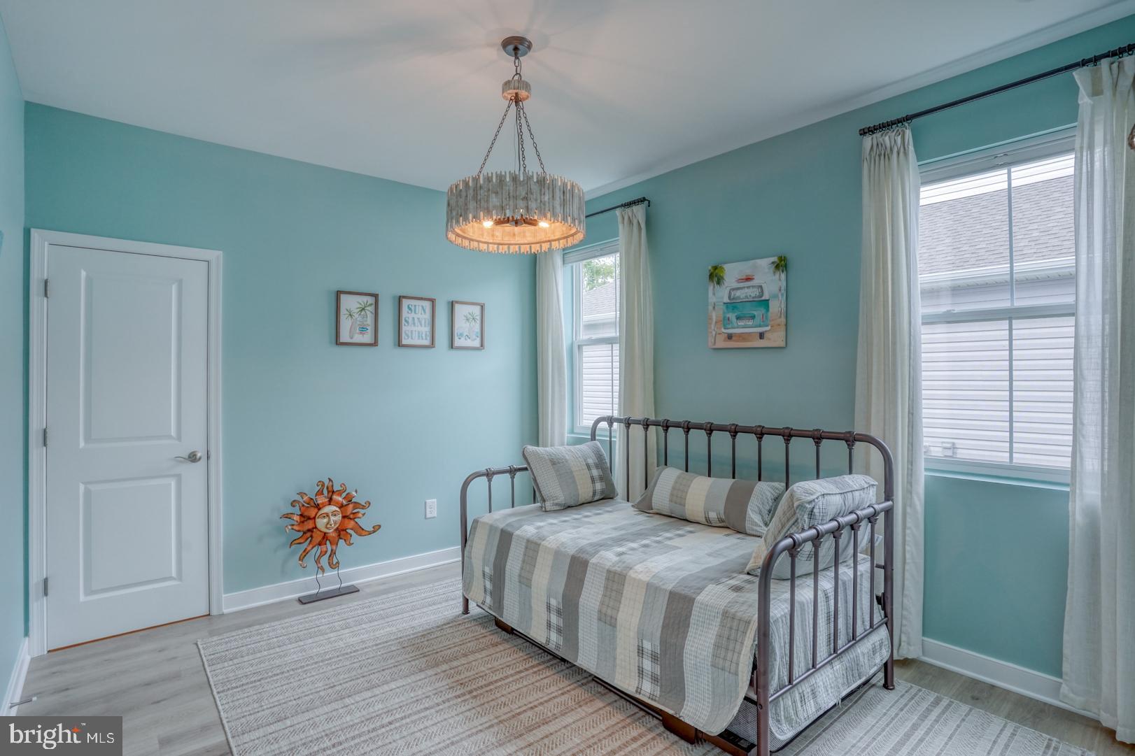 EGRET SHORES - Residential