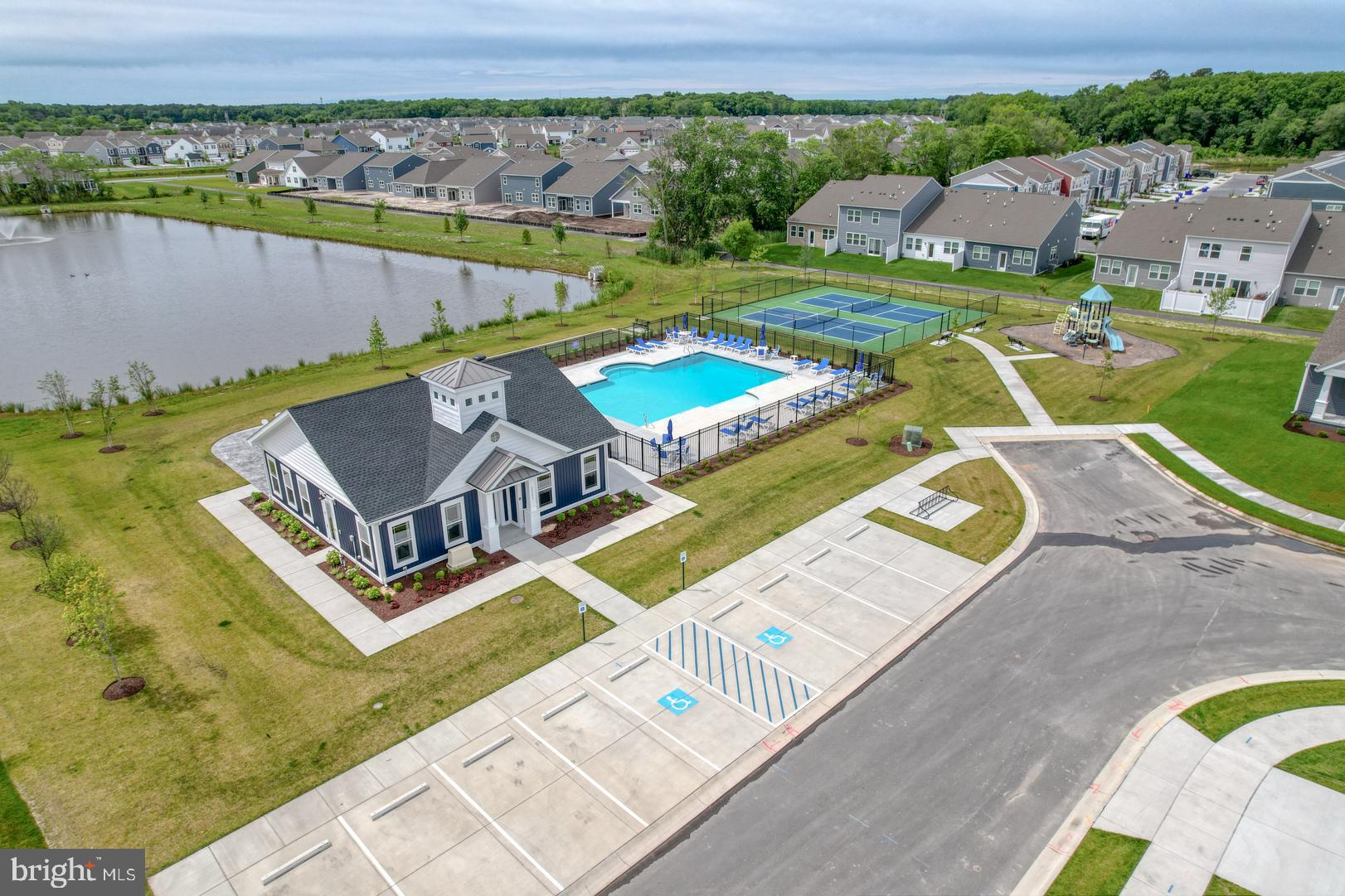 EGRET SHORES - Residential