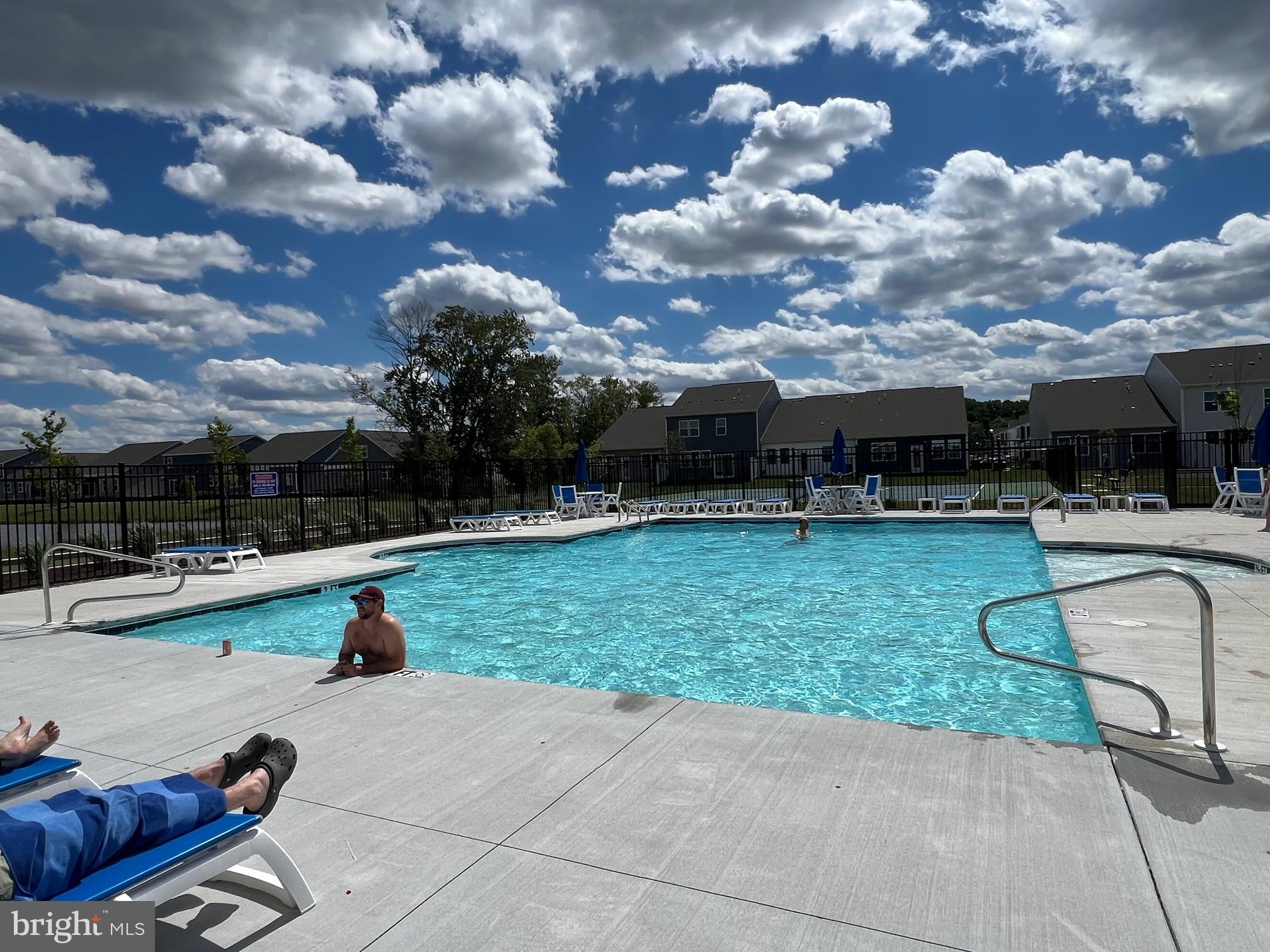 EGRET SHORES - Residential