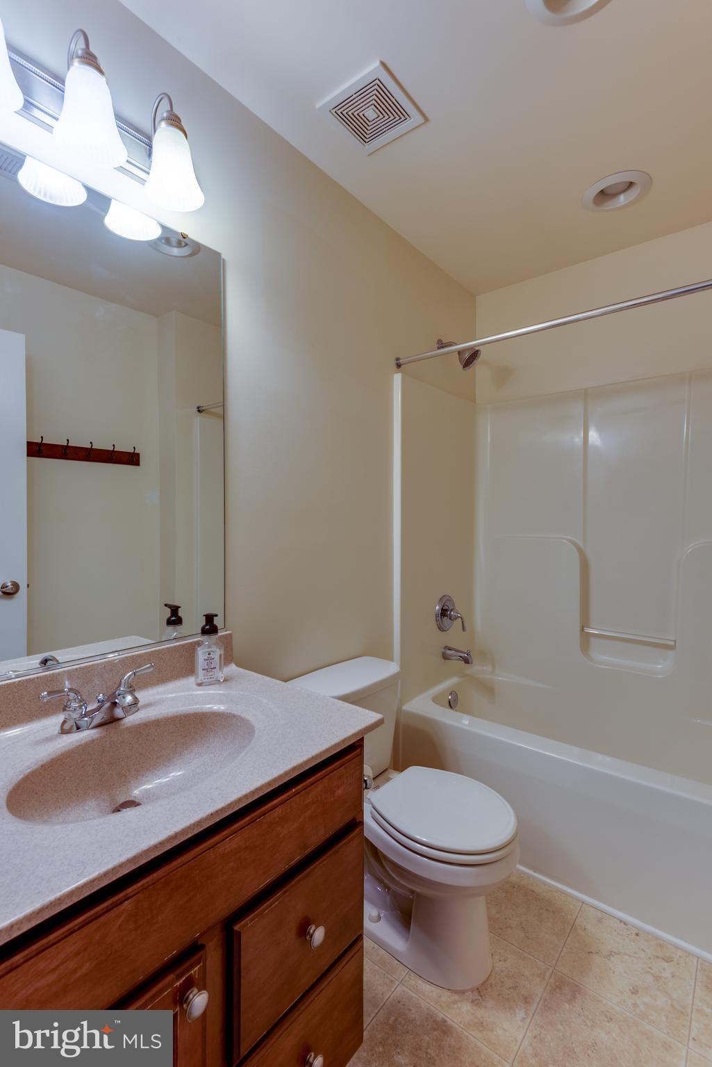 LEONARDS GRANT - Residential