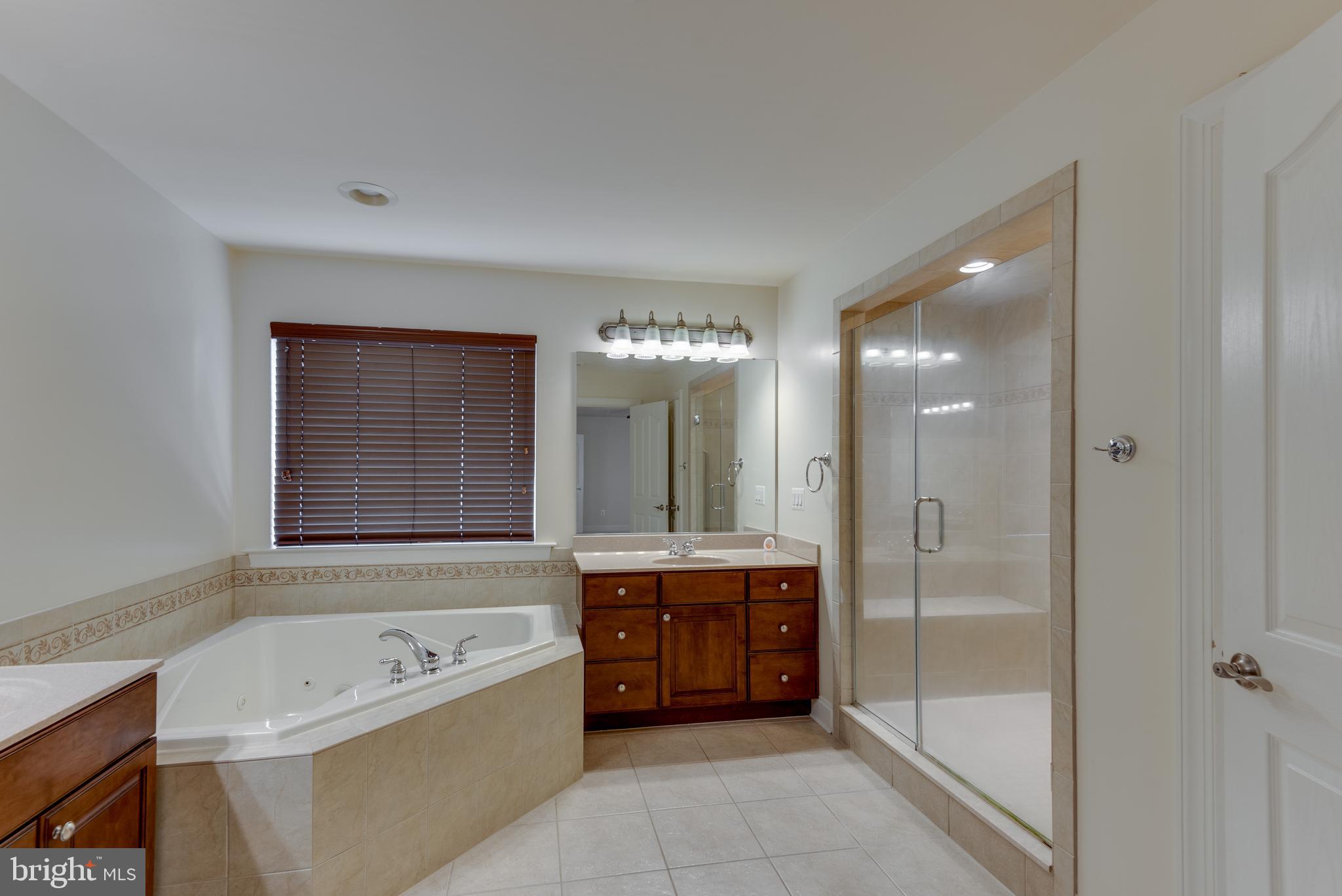 LEONARDS GRANT - Residential