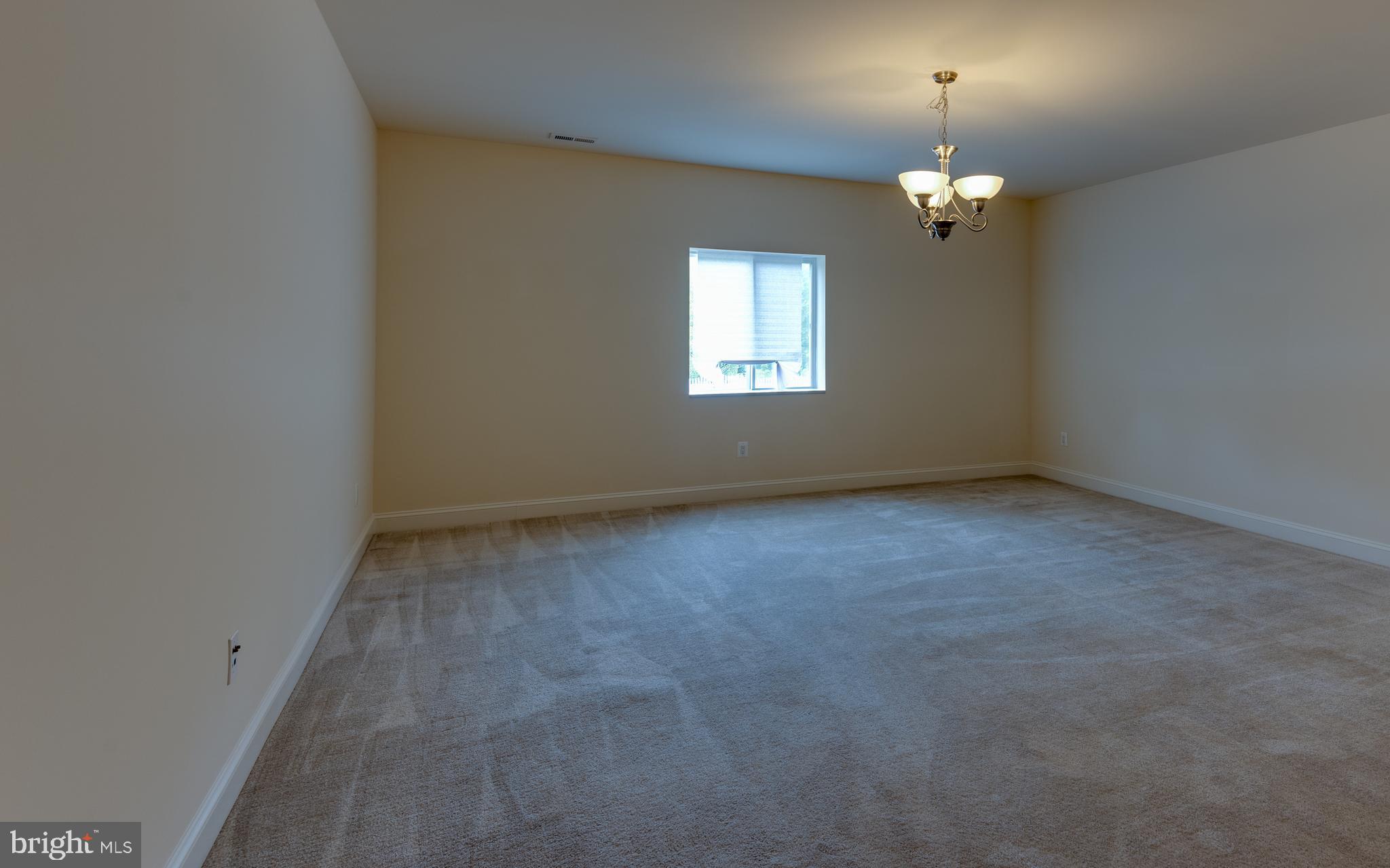 LEONARDS GRANT - Residential